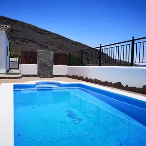 Hadas Villa